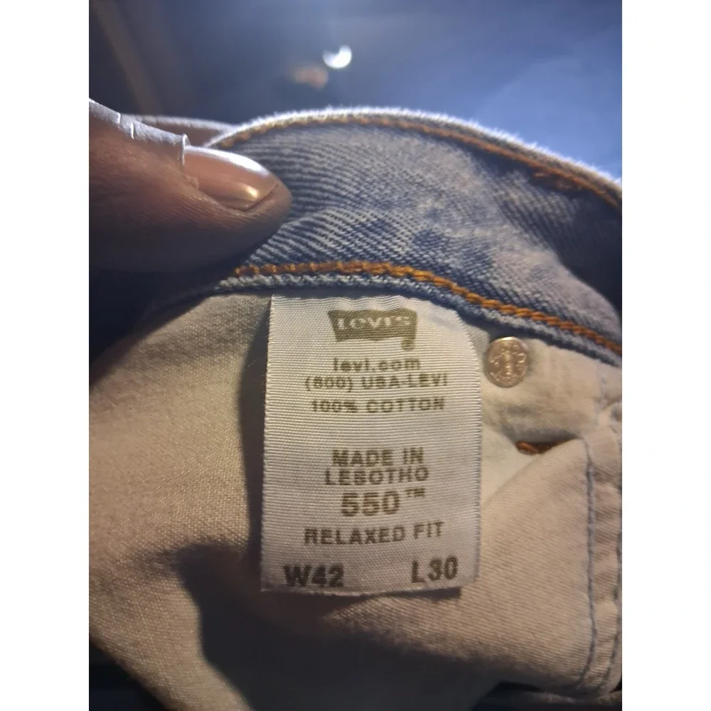 Levi's 550 Relaxed Fit Men's Relaxed‎ Jeans Size 42x30 Blue Light Wash Denim